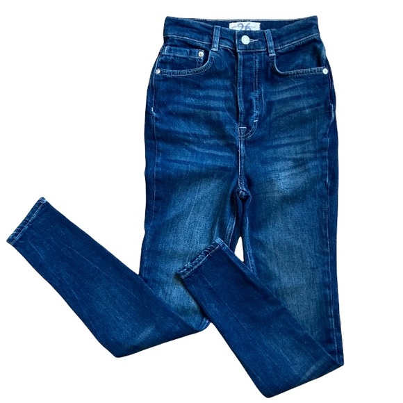 Free people - Picture 1 of 6